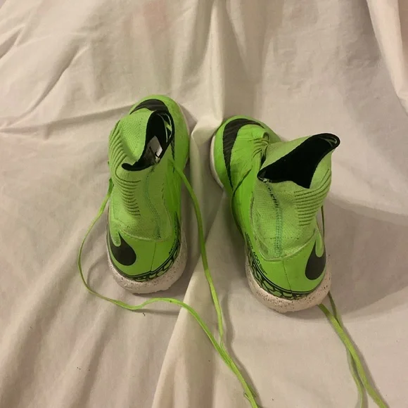 HYPERVENOMX PROXIMO TF GREEN STRIKE BLACK VOLT - Picture 6 of 7